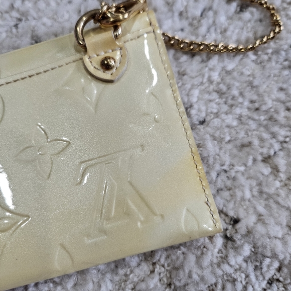 Louis Vuitton Yellow Vernis Pouch/ Wristlet - Picture 8 of 11